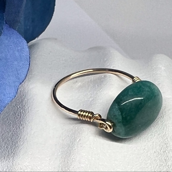 GREEN Quartz Gold Ring - Picture 6 of 15